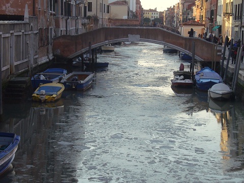 Tags: cannaregio, frozen canal
